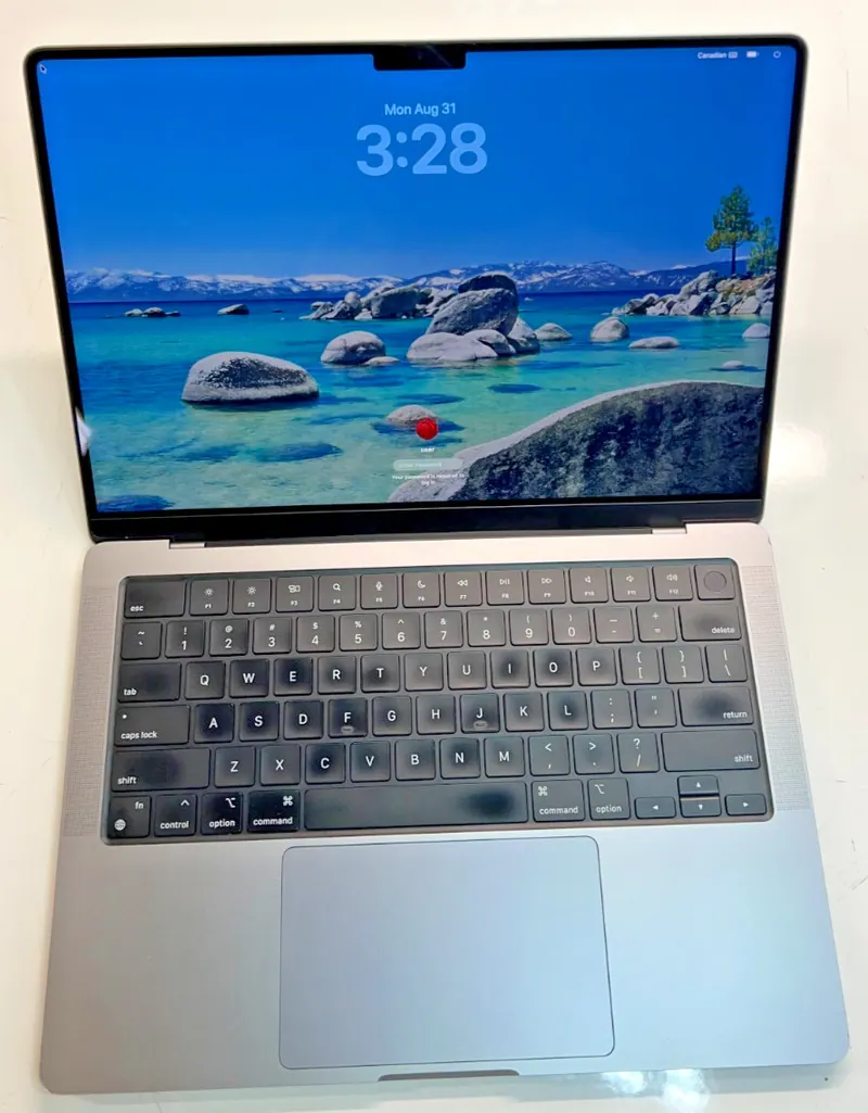 Apple MacBook A2442 M1 Max 14" 10 Core CPU/24 Core GPU | 32 GB RAM | 512 GB SSD. Used.