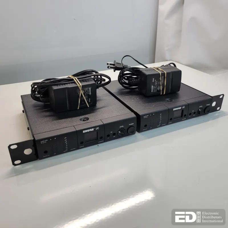 Shure UC UC4-UA Wireless Microphone Receiver 782-806 MHz Set of 2 *Untested*. For parts or not working.