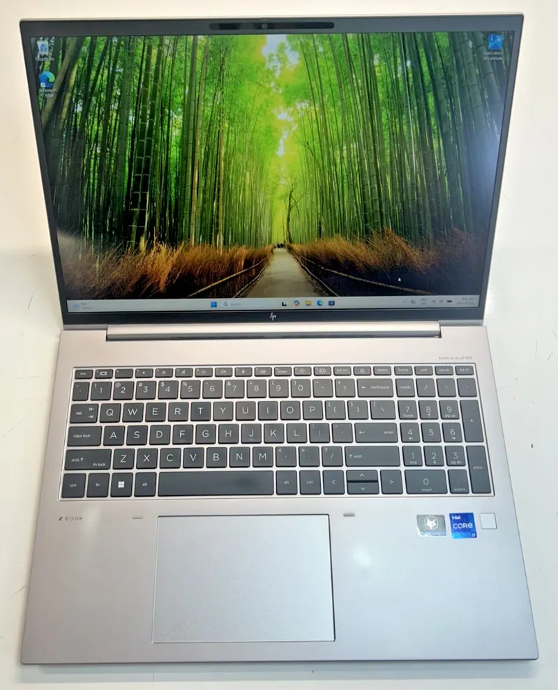 HP ZBook Firefly 16 G9 i7-1255U | 16 GB DDR5 | 512 GB NVMe | Nvidia T550 4GB. Used.
